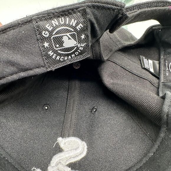Chicago White Sox Hat Cap Strap Back Mens One Size Black White MLB Baseball - Picture 7 of 8